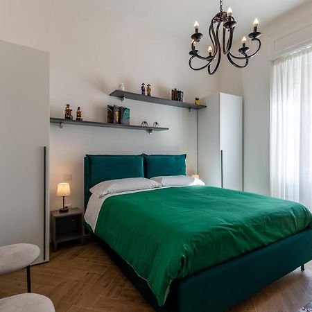 Ginett'S House Hotel Cagliari Bagian luar foto