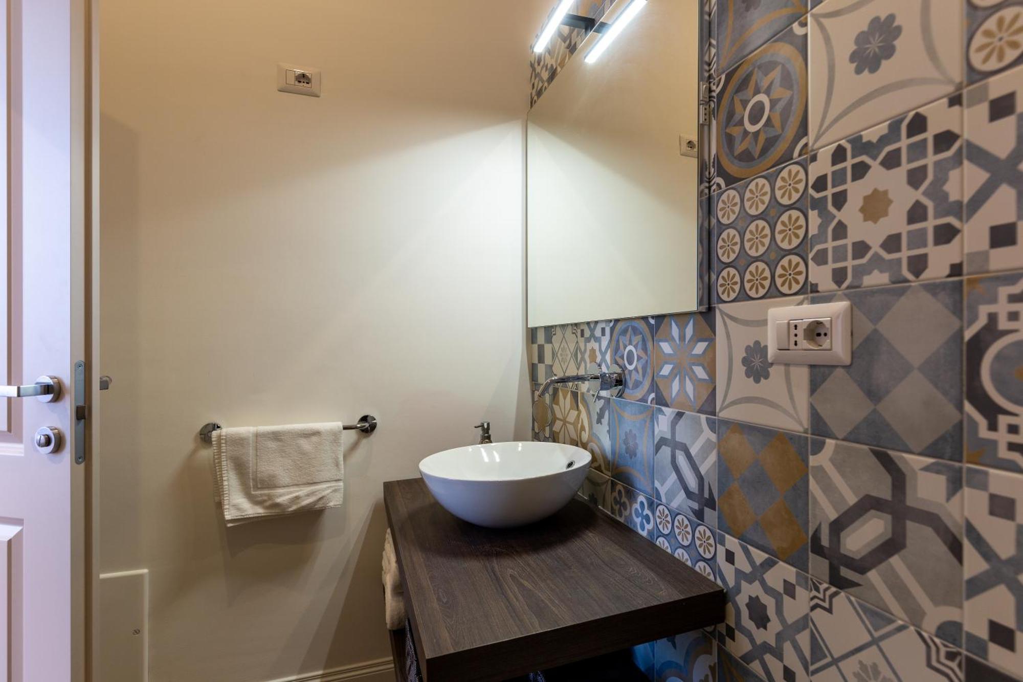 Ginett'S House Hotel Cagliari Bagian luar foto